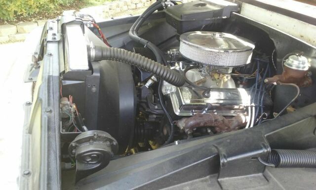 1965 White Chevrolet C-10 Standard Cab Pickup