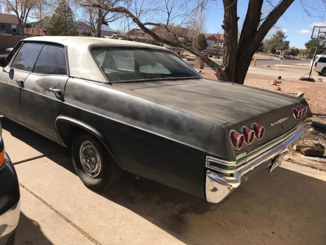 1965 Black Chevrolet Capriceold