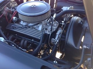 1965 Whte Chevrolet Corvette Coupe