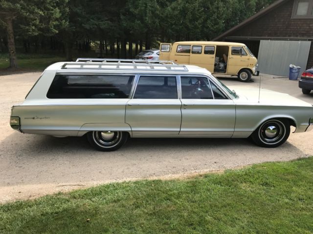 1965 White and Pearl Chrysler Newport