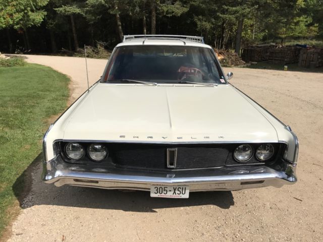 1965 White and Pearl Chrysler Newport