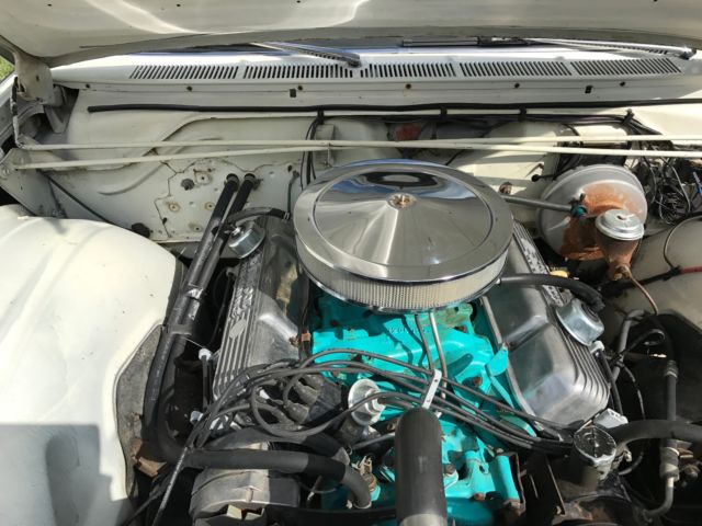 1965 White and Pearl Chrysler Newport