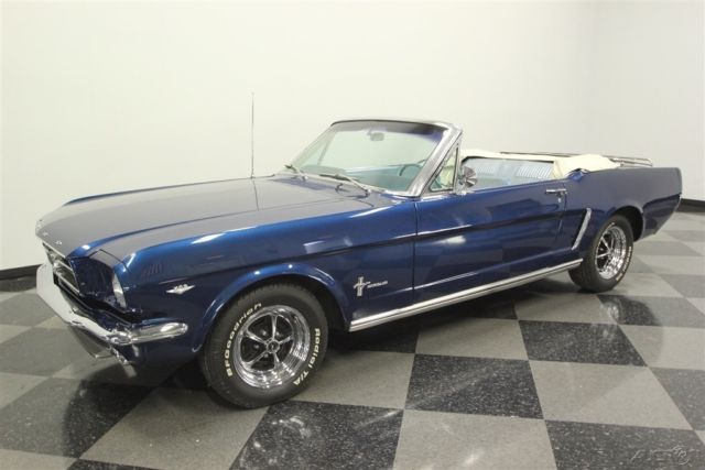 1965 Blue Ford Mustang