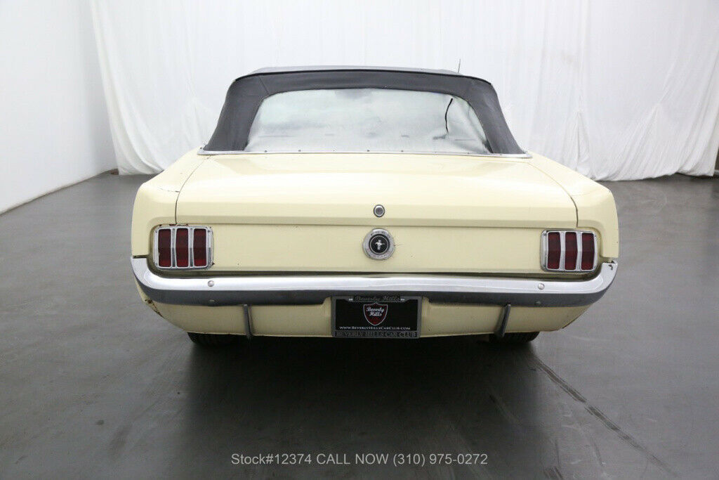 1965 Blue Ford Mustang