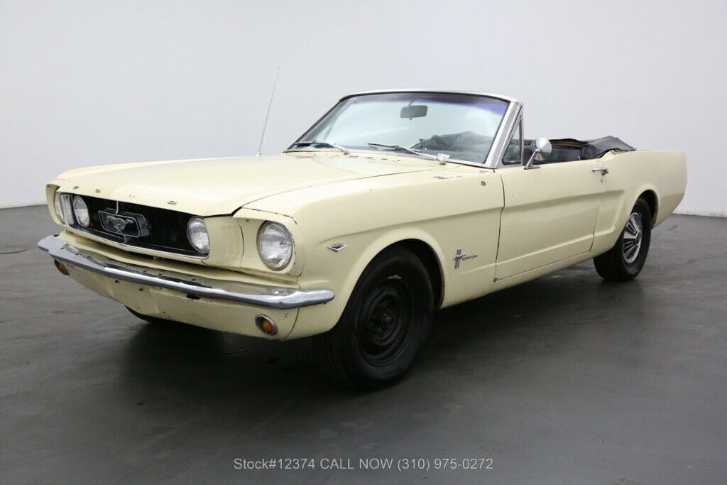 1965 Blue Ford Mustang