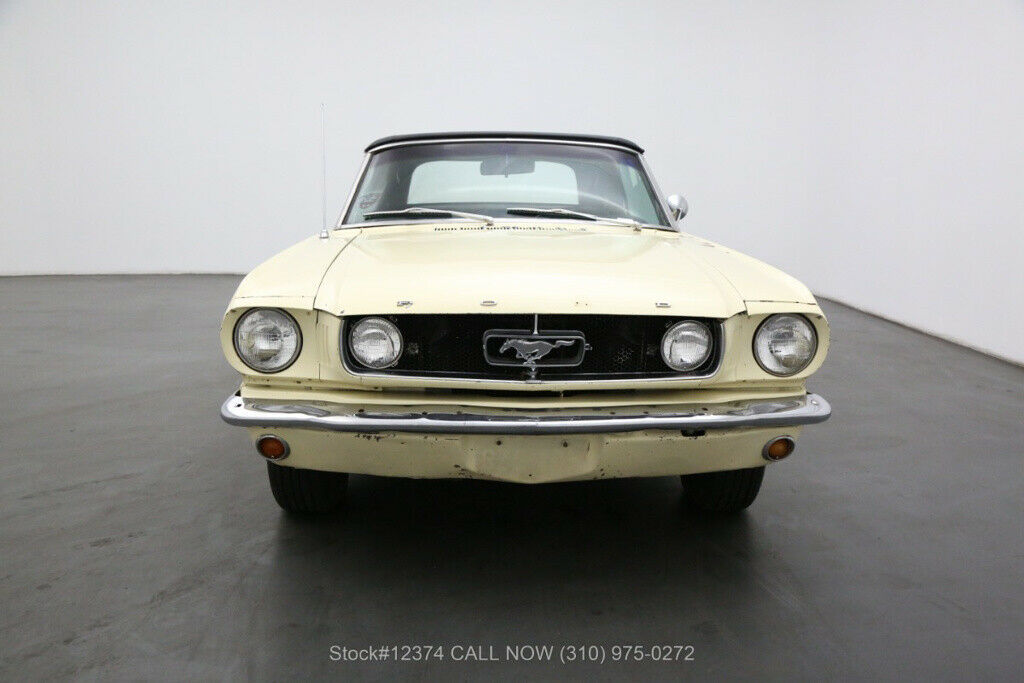 1965 Blue Ford Mustang