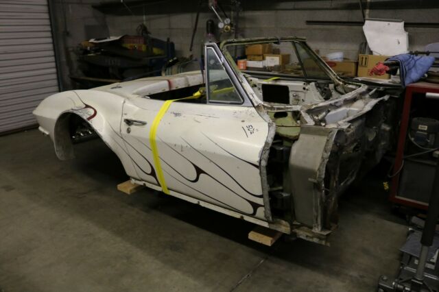 1965 White Chevrolet Corvette Convertible