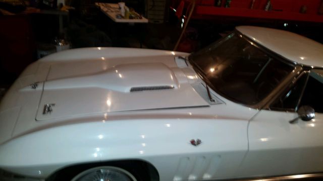 1965 White Chevrolet Corvette Convertible