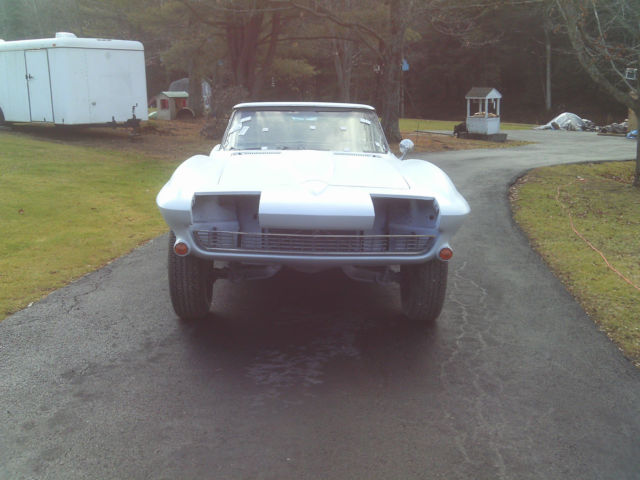 1965 White Chevrolet Corvette Convertible