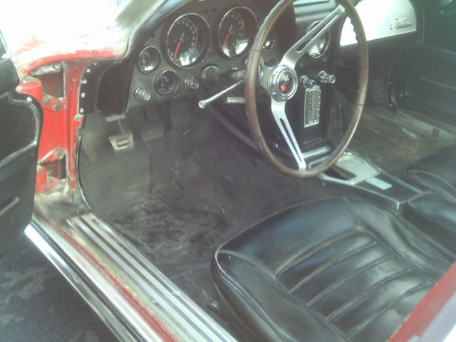 1965 White Chevrolet Corvette Convertible