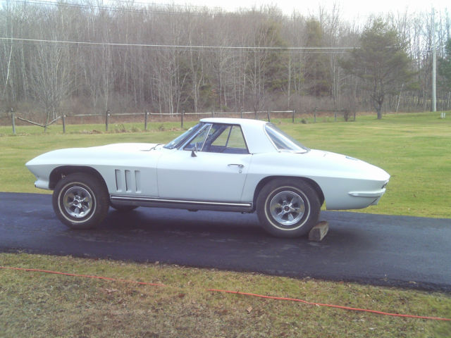 1965 White Chevrolet Corvette Convertible