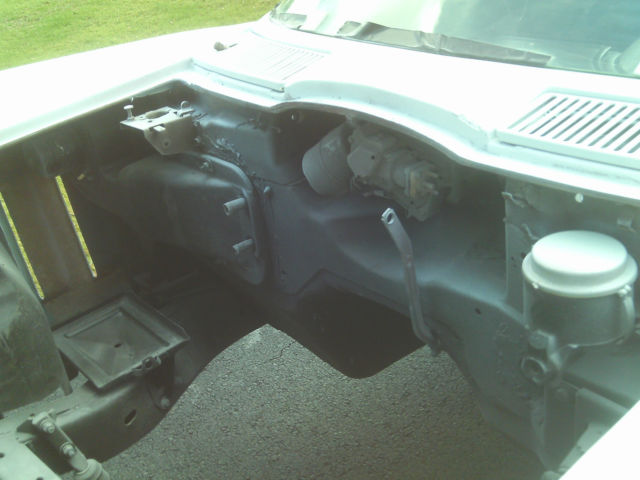 1965 White Chevrolet Corvette Convertible