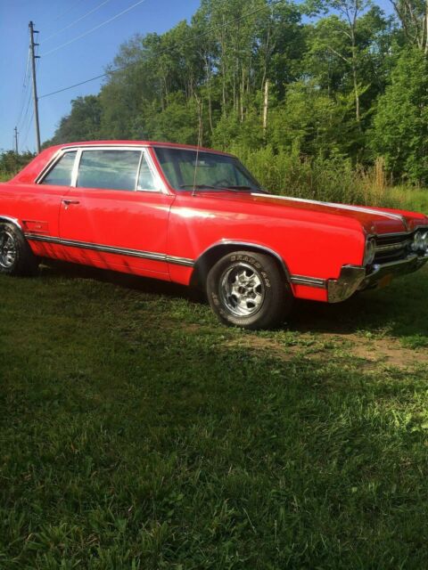 1965 Red Oldsmobile 442 Coupe