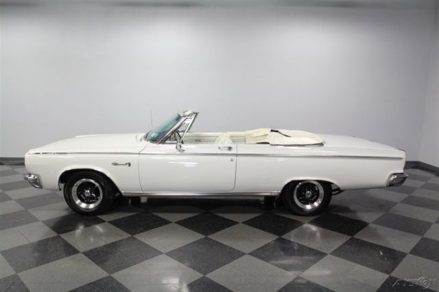 1965 White Dodge Coronet