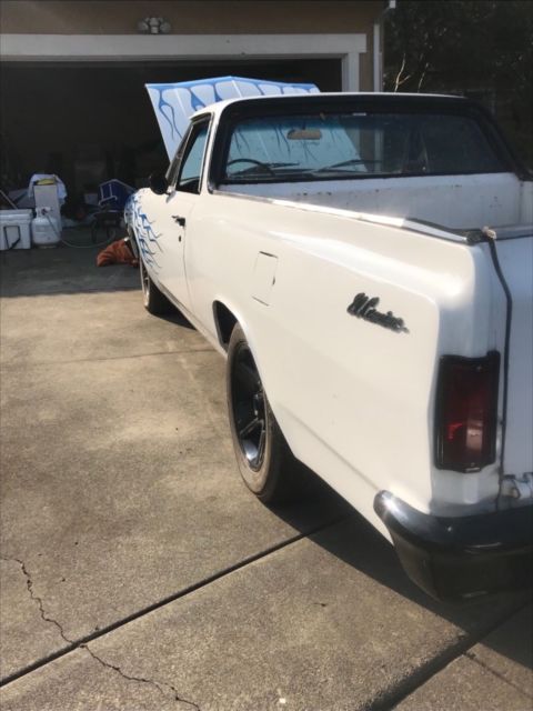 1965 White Chevrolet El Camino