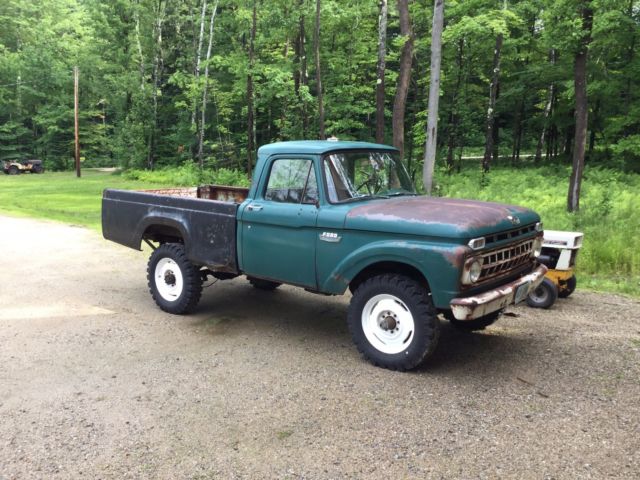 1965 green Ford F-250 Standard Cab Pickup