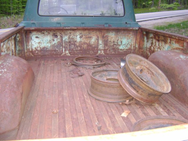 1965 green Ford F-250 Standard Cab Pickup