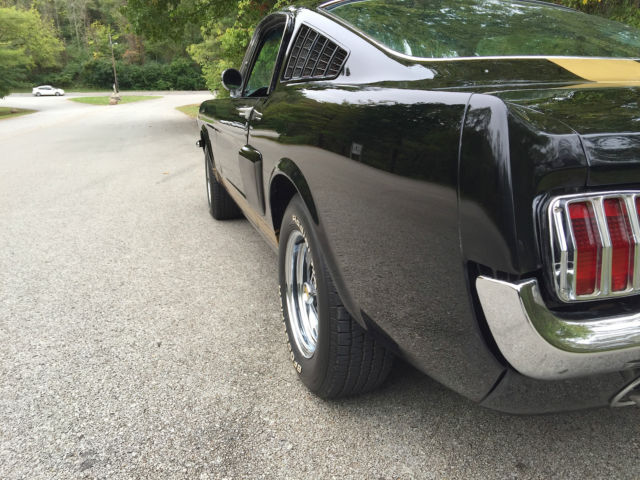 1965 RAVEN BLACK Ford Mustang FASTBACK