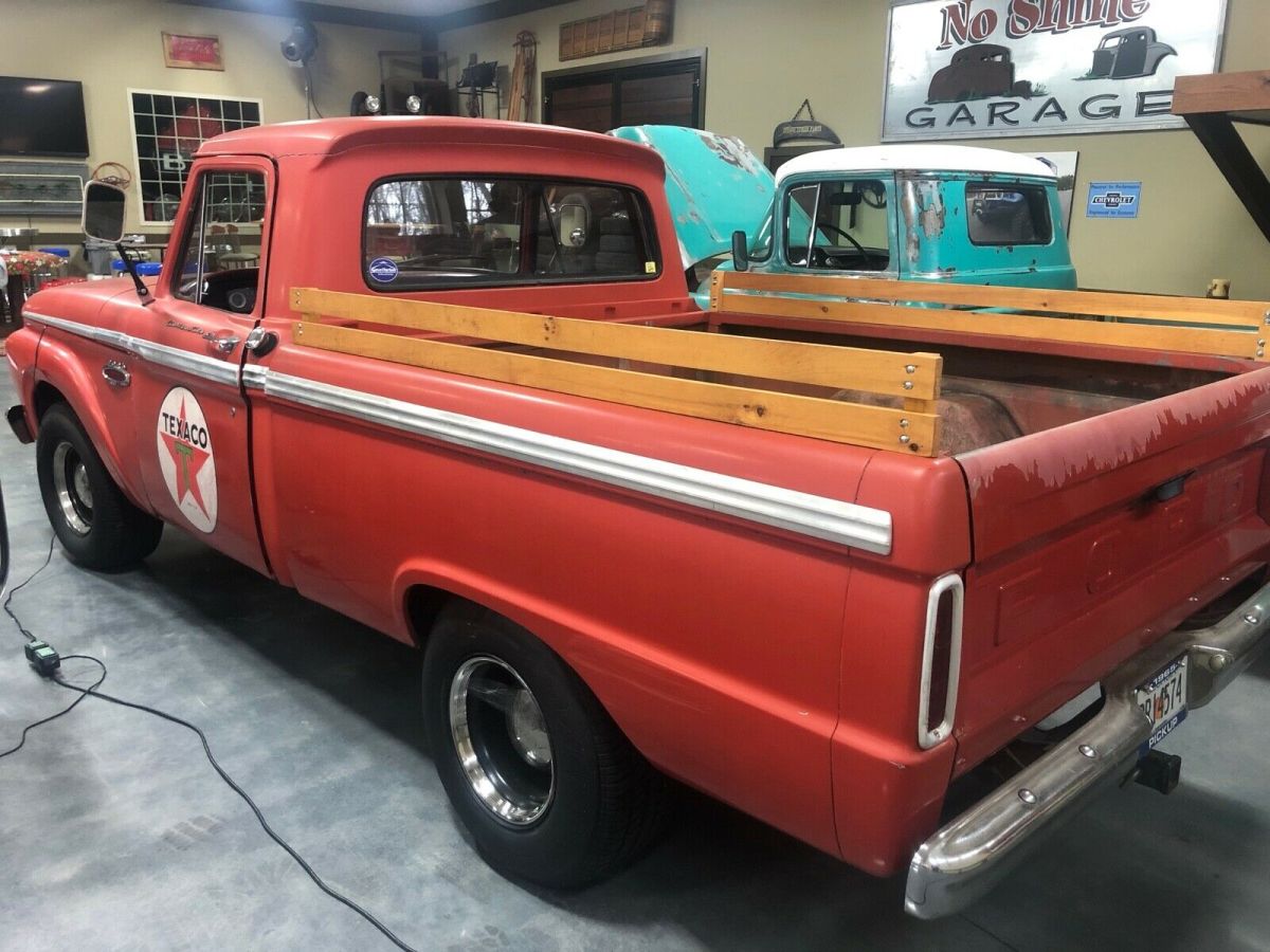 1965 Red Ford F-100
