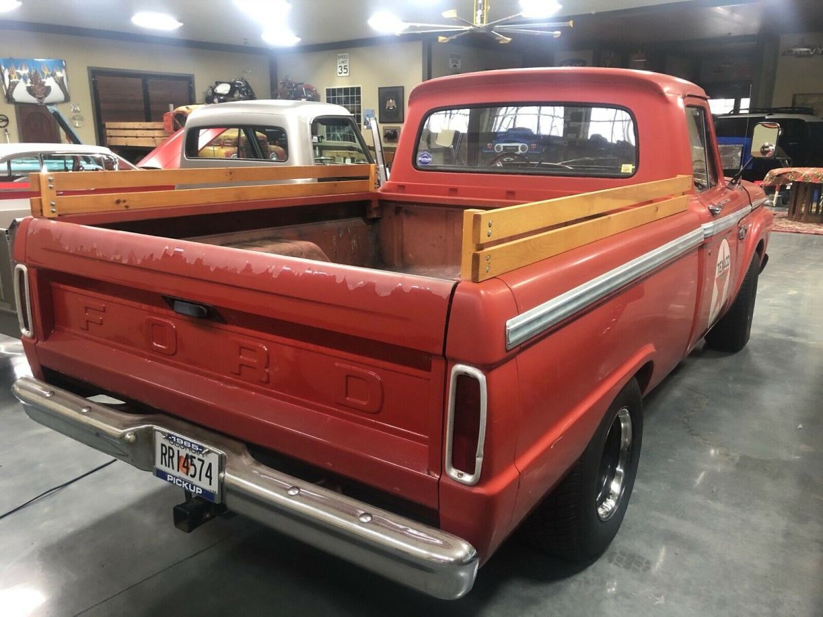 1965 Red Ford F-100