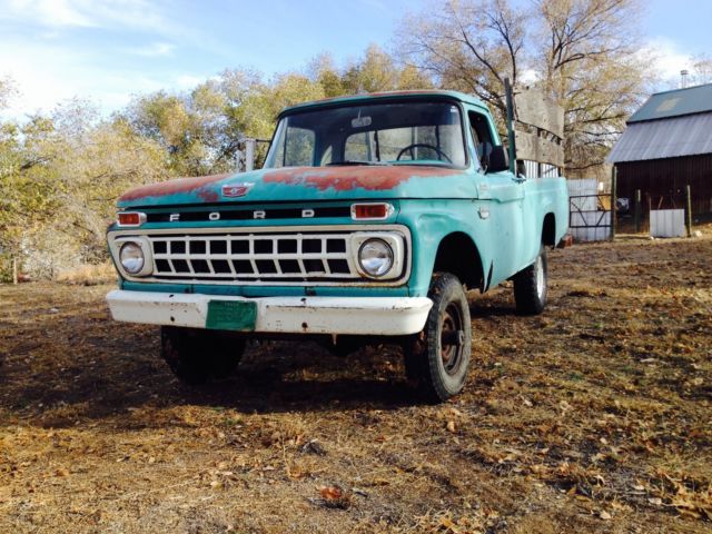 1965 turquoise Ford F-100 Cab & Chassis