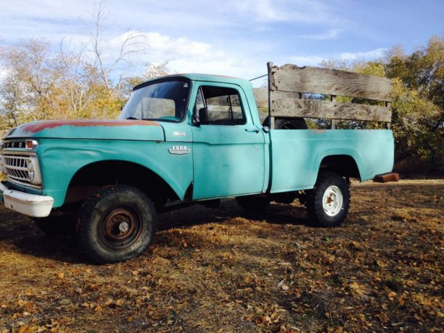 1965 turquoise Ford F-100 Cab & Chassis