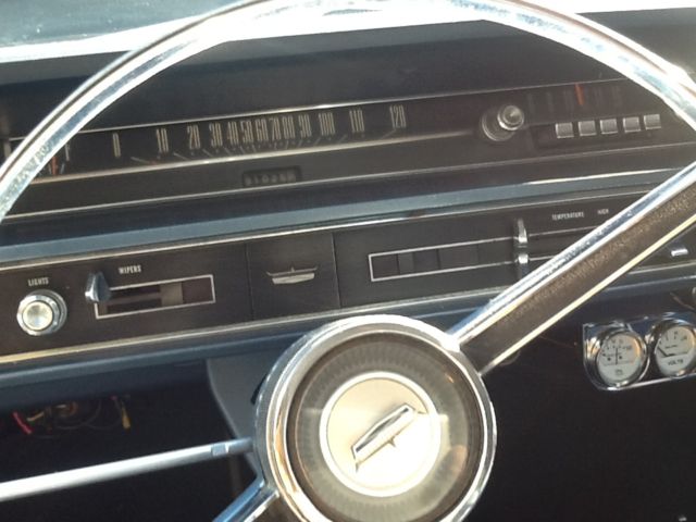 1965 Wimbledon white Ford Galaxie 2 post