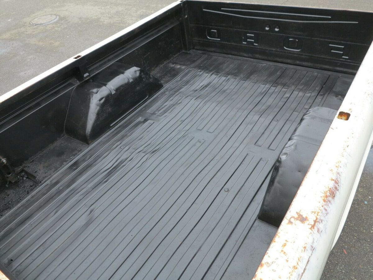 1965 Wimbledon white Ford F-100 Standard Cab Pickup