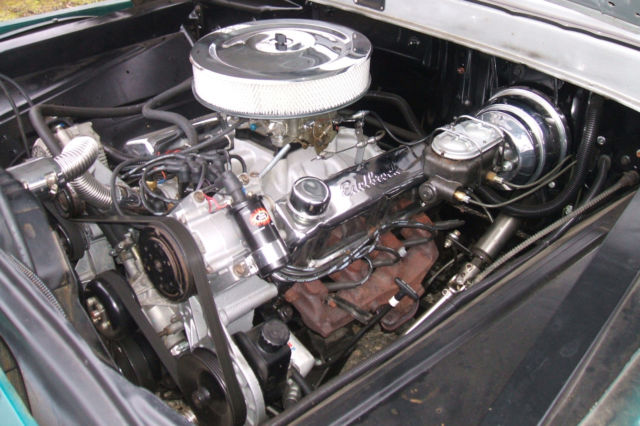 1965 Green Ford F-100 Truck