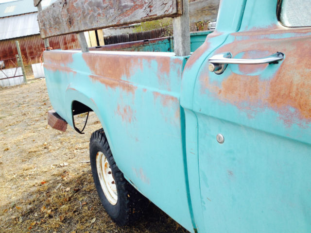 1965 Green Ford F-100 Cab & Chassis