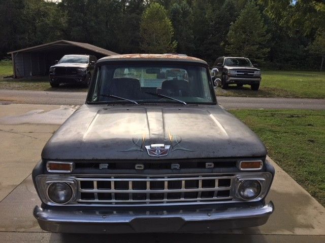 1965 patina Ford F-100