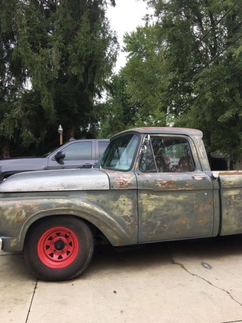 1965 patina Ford F-100