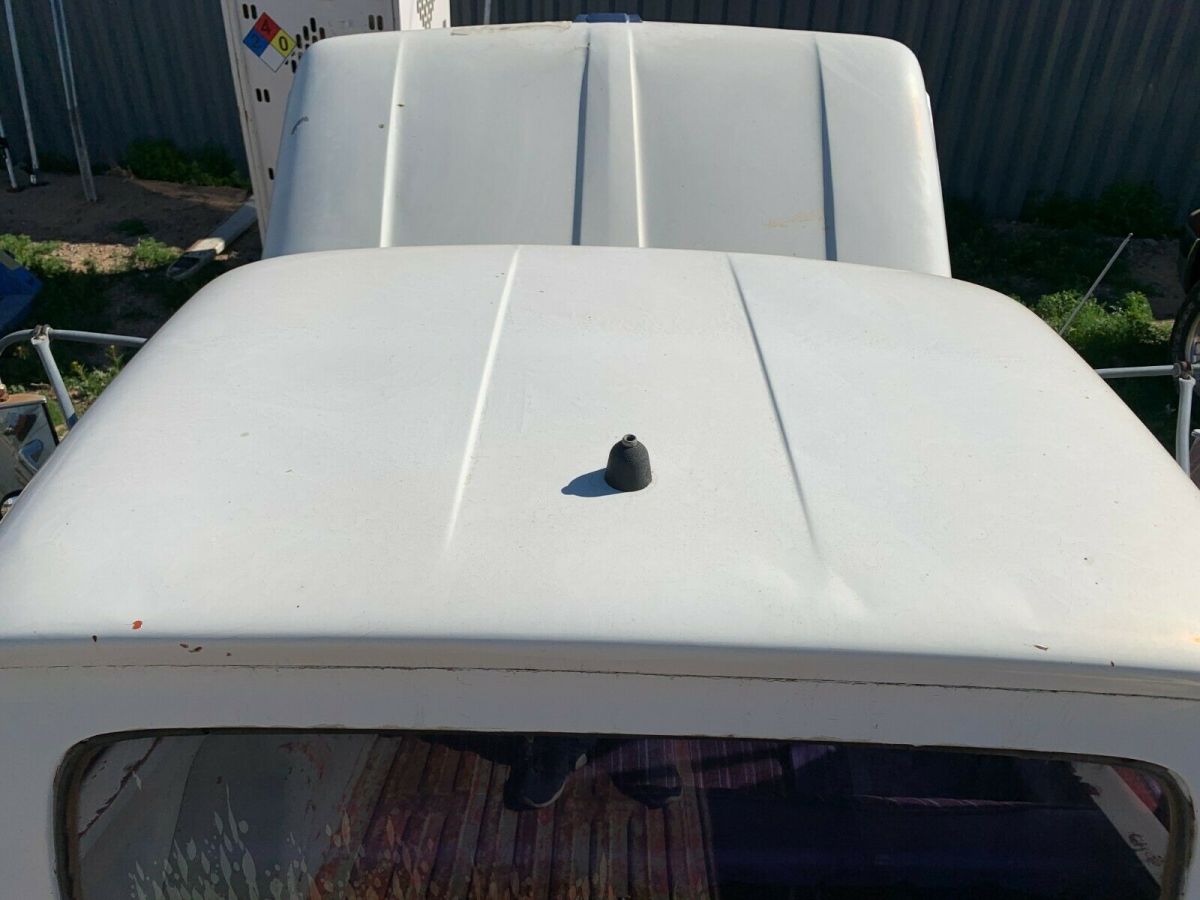 1965 White Ford F-100 Standard Cab Pickup