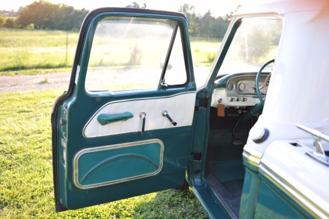 1965 Ford F-100