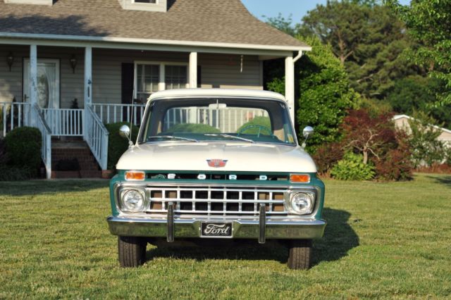 1965 Ford F-100