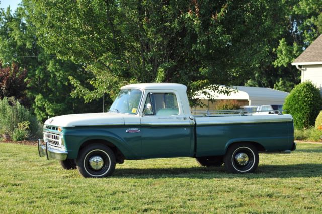 1965 Ford F-100