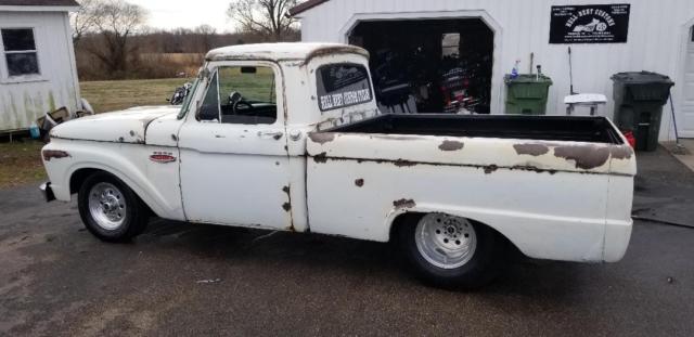 1965 White Ford F-100