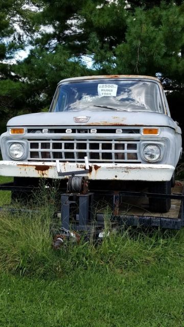 1965 Ford F-100