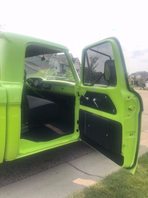 1965 Green Ford F-250 Standard Cab Pickup