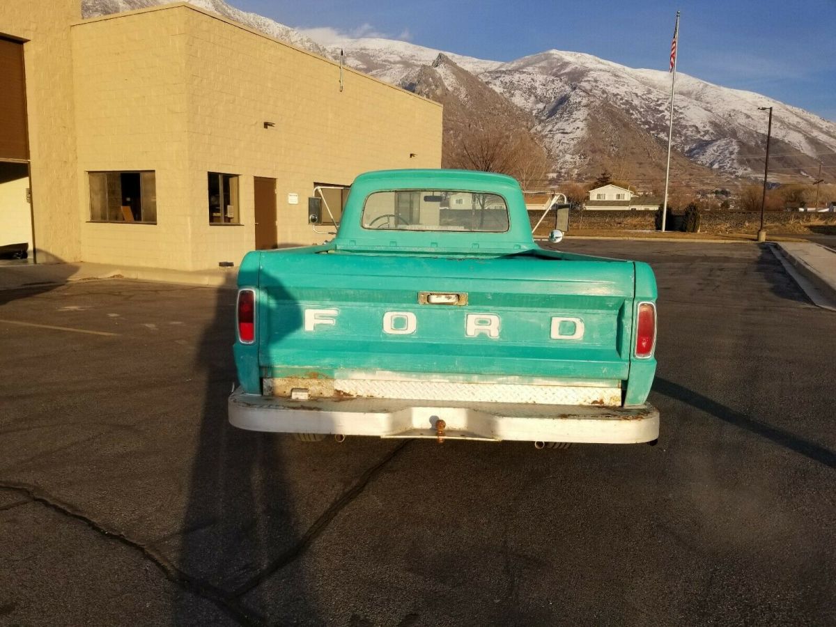 1965 Ford F-250