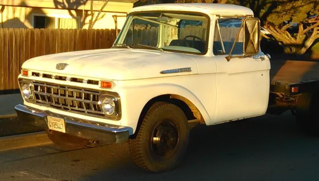 1965 White Ford F-350 Cab & Chassis