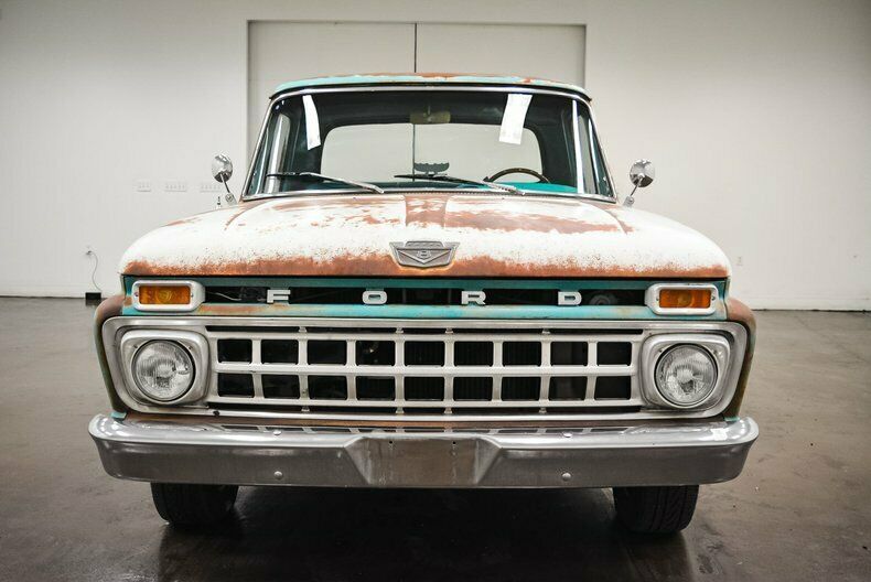 1965 Patina Ford F-100 --