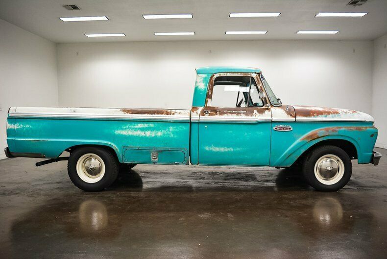 1965 Patina Ford F-100 --