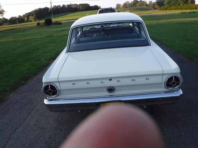1965 WHITE Ford Falcon Coupe