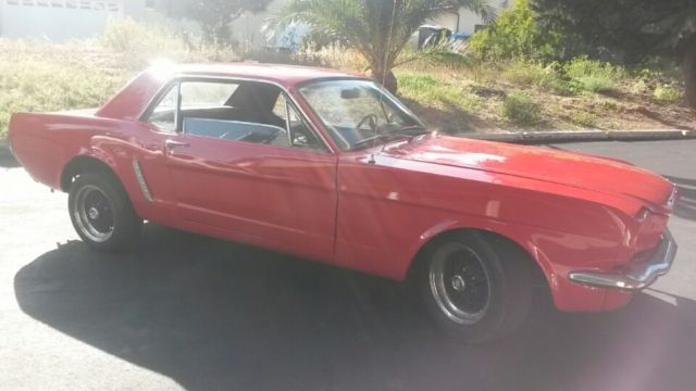1965 Red Ford Mustang U/K