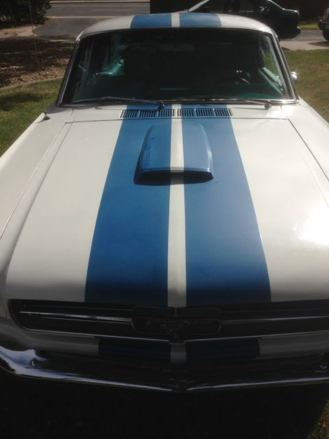 1965 White Ford Mustang U/K