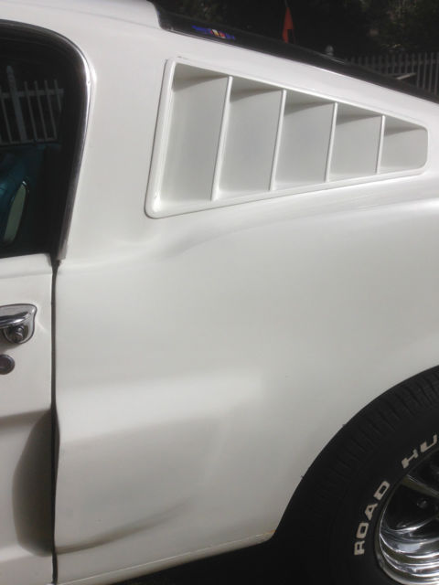 1965 White Ford Mustang U/K