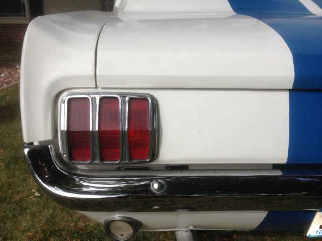1965 White Ford Mustang U/K