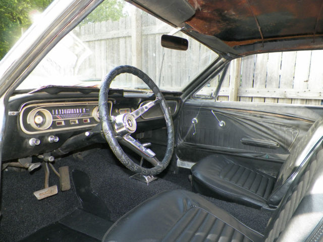 1965 White Ford Mustang Coupe