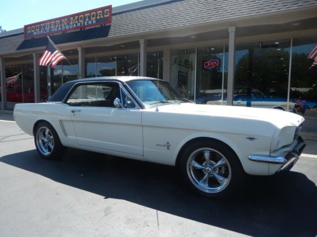 1965 Ermine white Ford Mustang Sedan